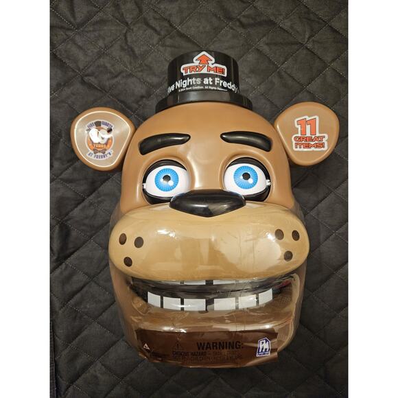 *NEW* Five Nights At Freddy’s 10th Anniversary Animatronic Freddy Head Capsule - Picture 1 of 9